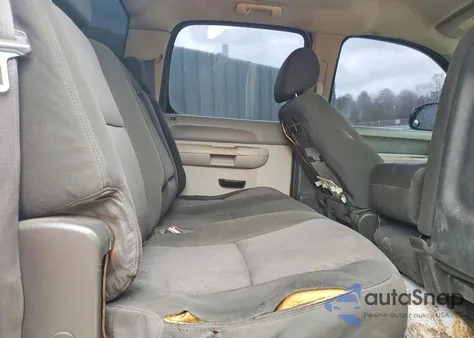 2010 Chevrolet Silverado K2500 Heavy Duty from USA, damaged, VIN 1GC4KVBG5AF154835